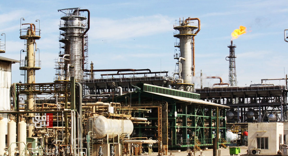 Nhịp đập vàng dầu 13/10/2023: Giá vàng đi xuống, giá dầu biến động trái chiều