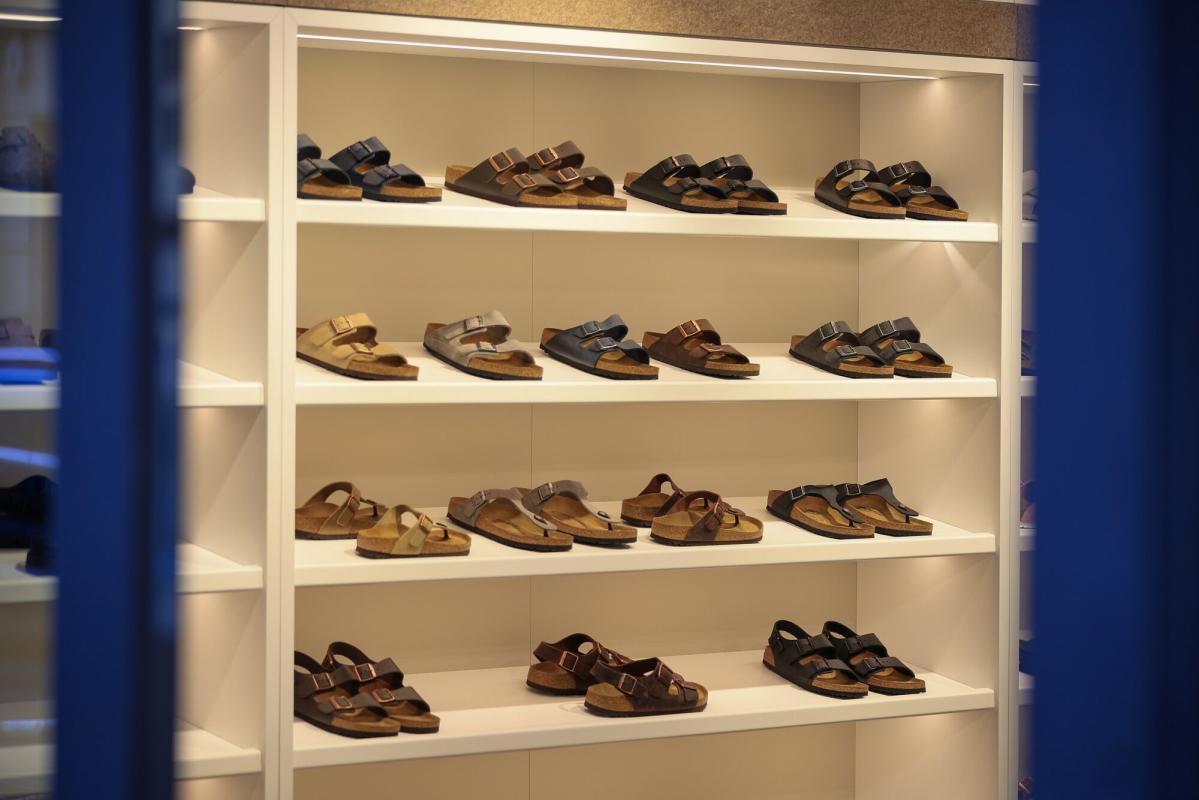 Birkenstock đề xuất các điều khoản cho đợt IPO trị giá 1,5 tỷ USD