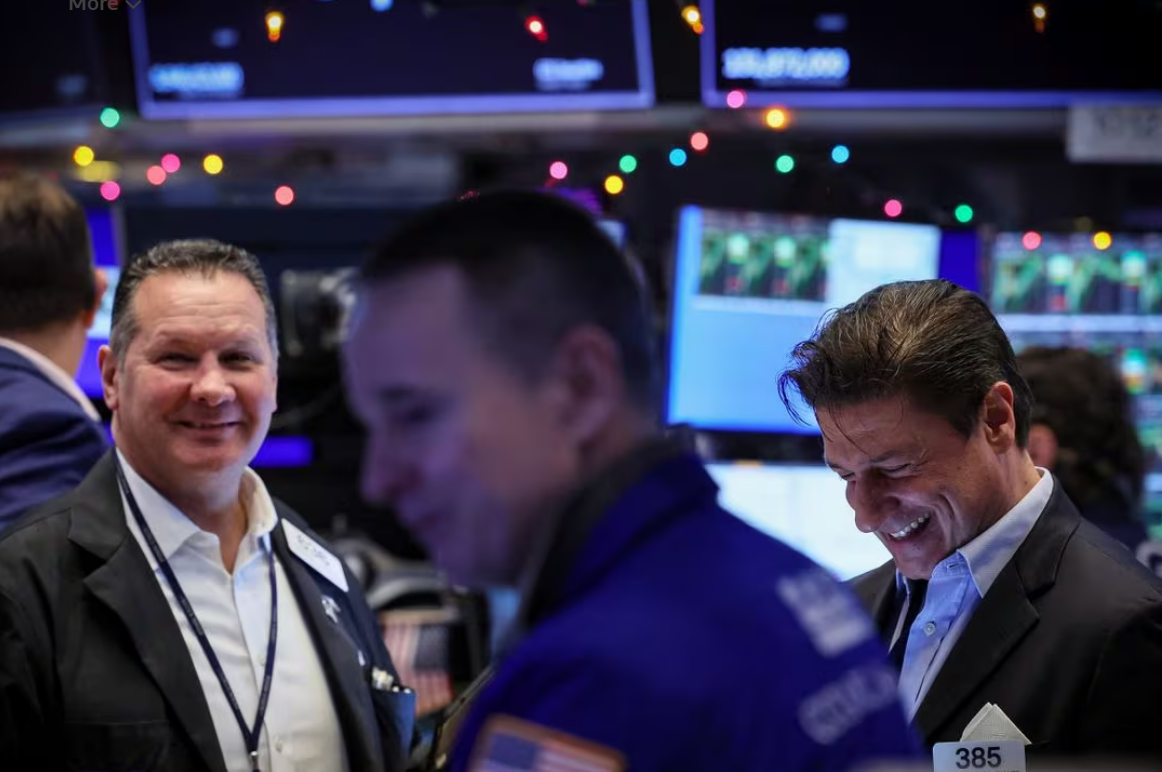 Bản tin tổng hợp ngày 13/12/2023: Phố Wall chờ đợi kết quả ngày họp thứ hai của FED