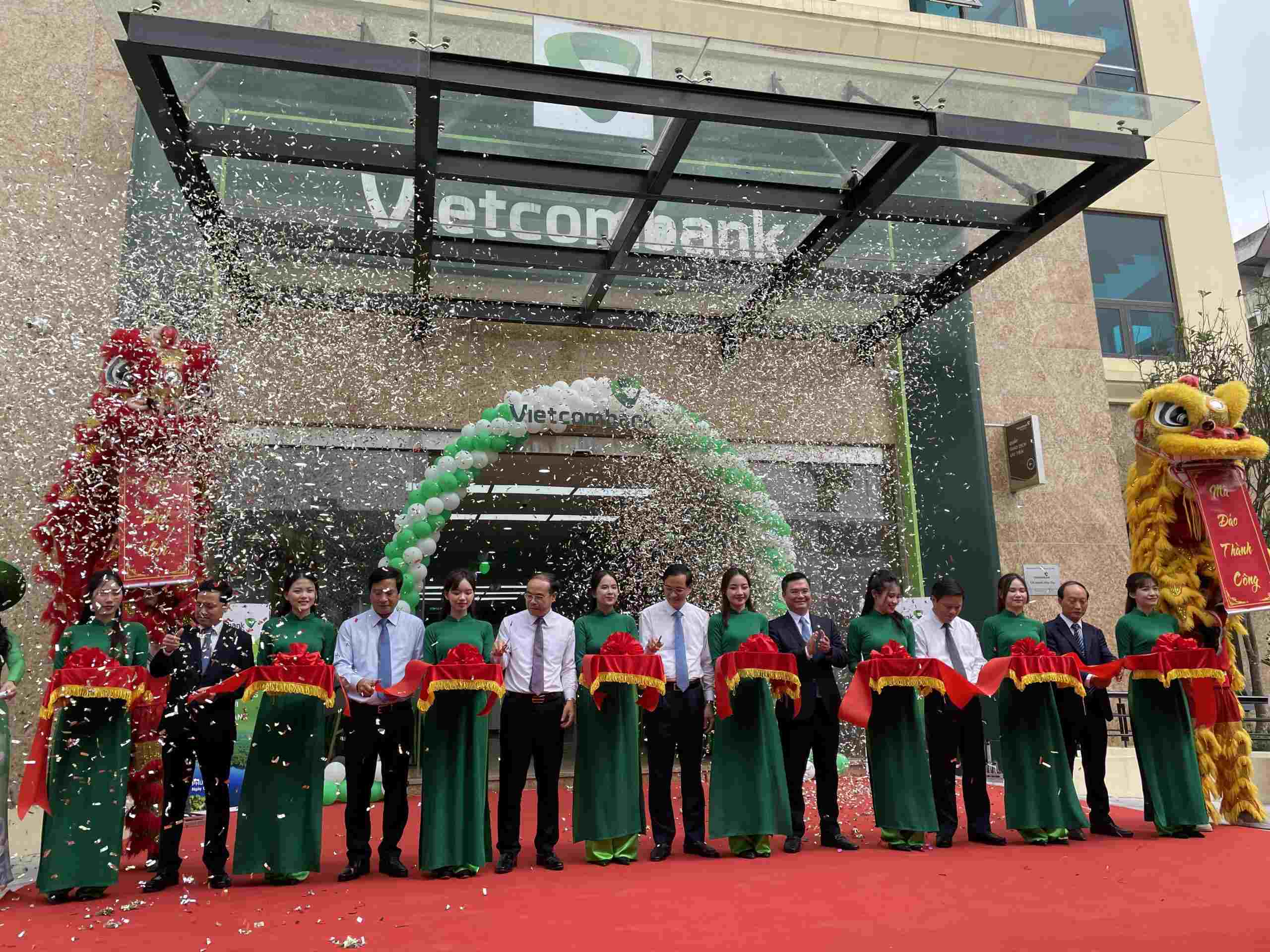 vietcombank-hung-vuong