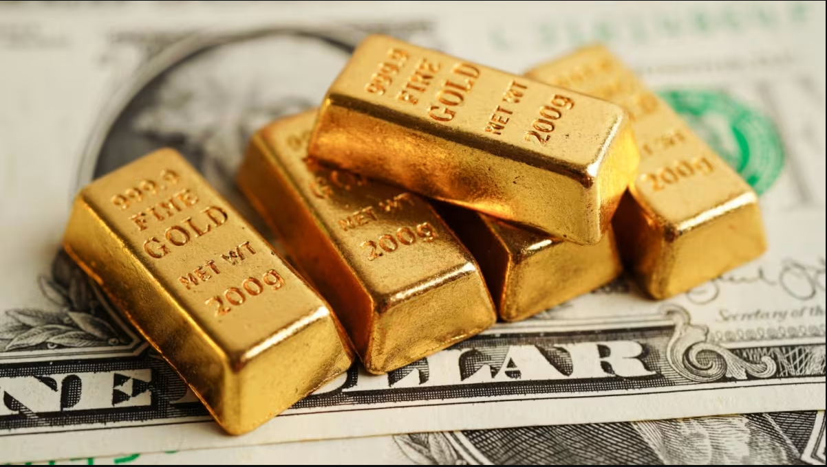 Dự báo giá vàng: Vàng giảm khi đồng USD mạnh lên trước quyết định của FED