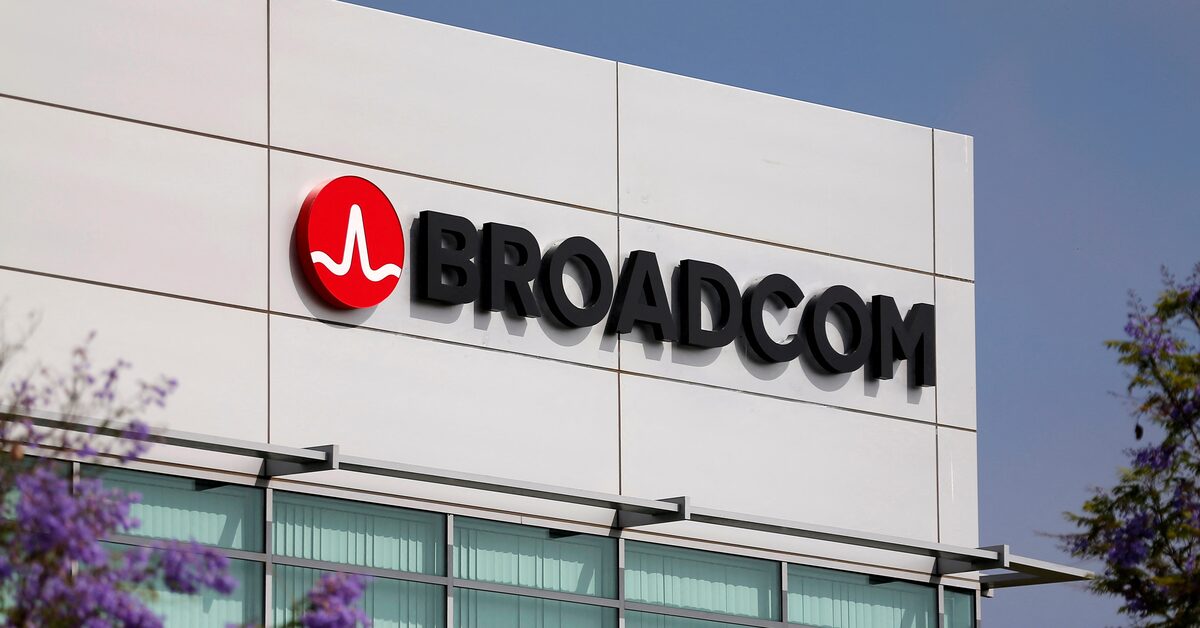 Cổ phiếu Broadcom: mua ngay hay chờ phân tách?