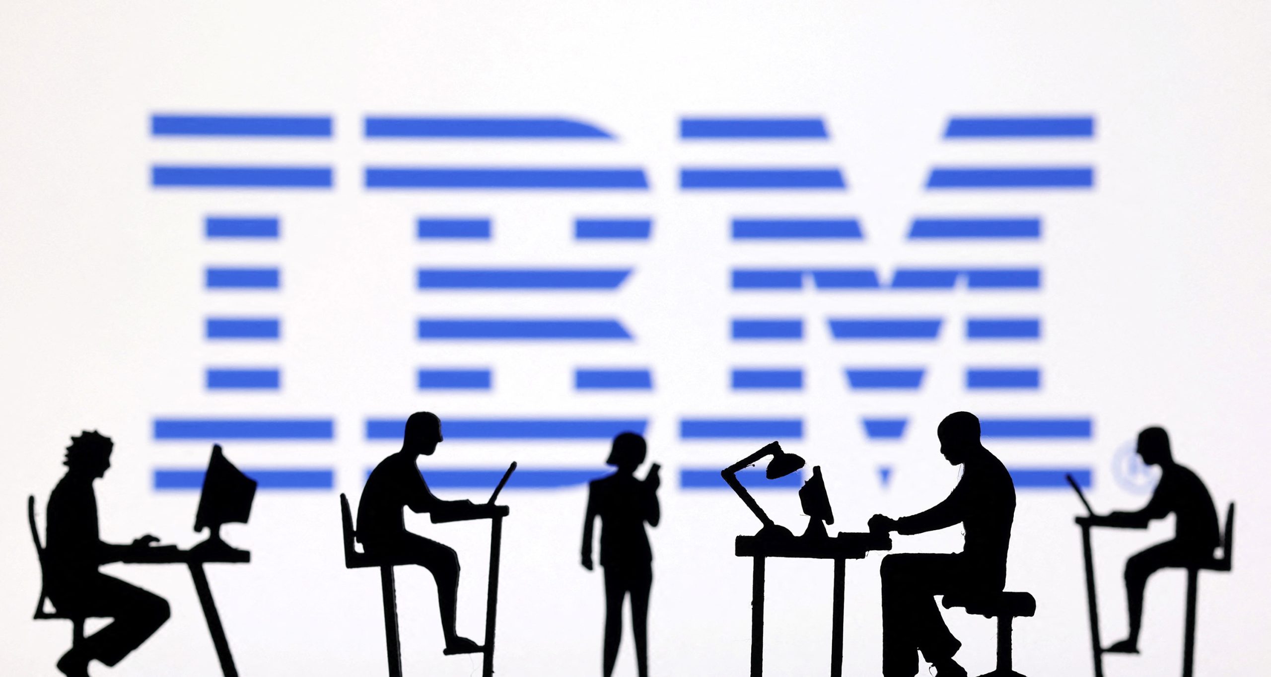 IBM: cổ phiếu AI đáng mua hàng đầu trong tháng 7