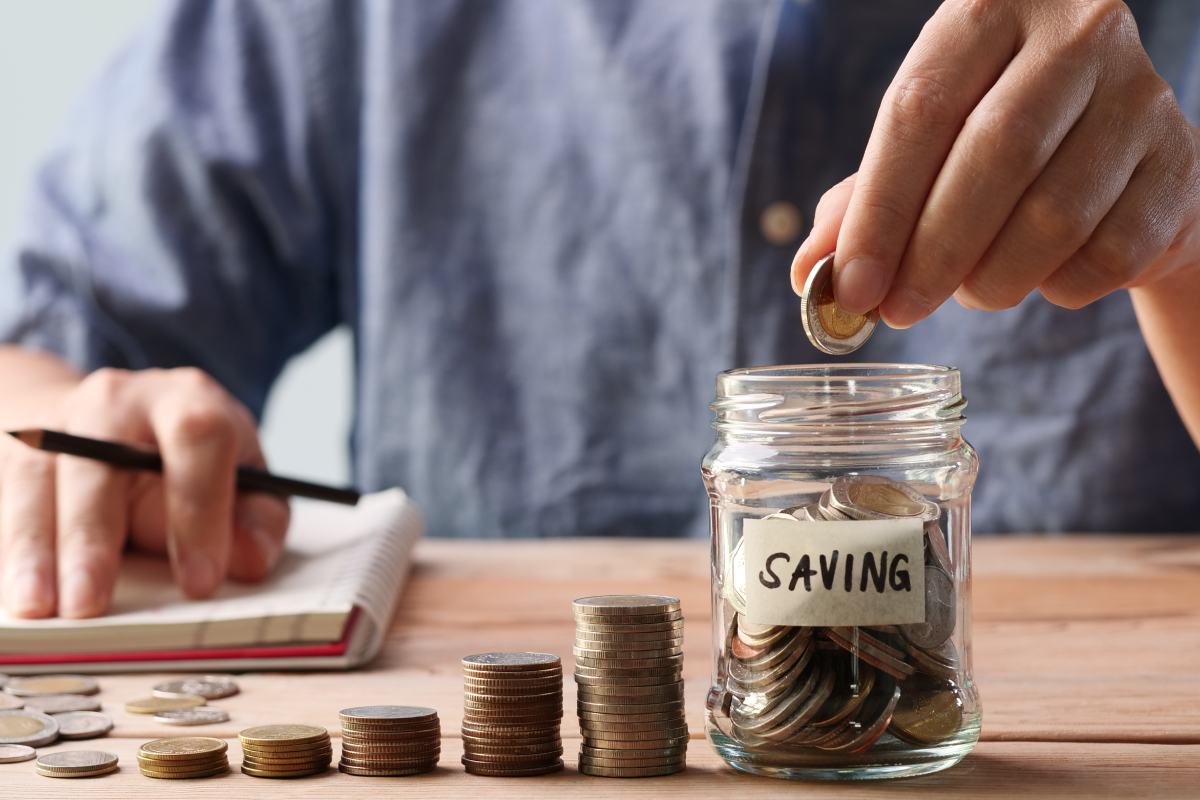 Tiết kiệm tiền khi còn trẻ và những lợi ích không ngờ